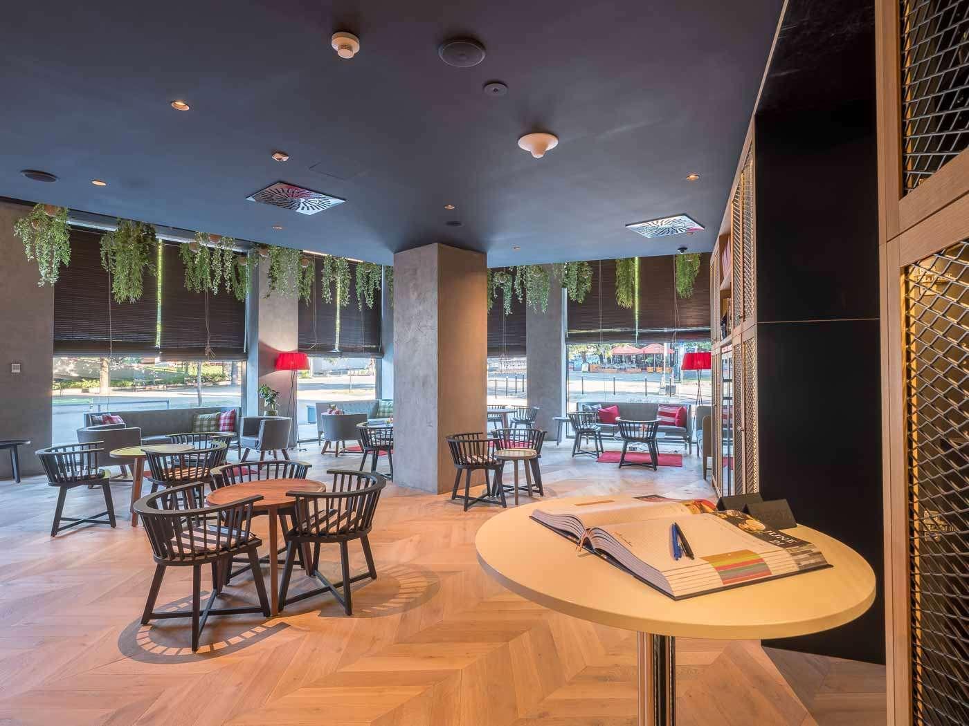 Park Inn By Radisson Danube Bratislava Exterior foto