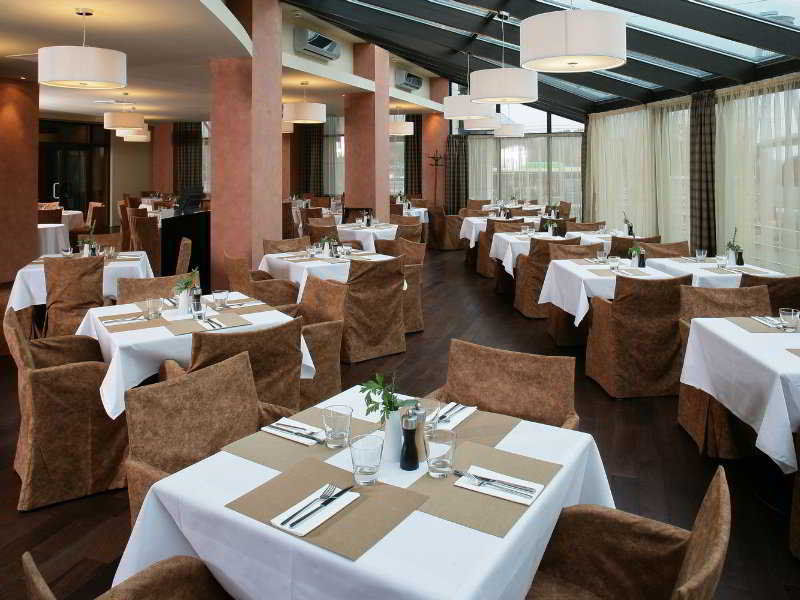 Park Inn By Radisson Danube Bratislava Exterior foto